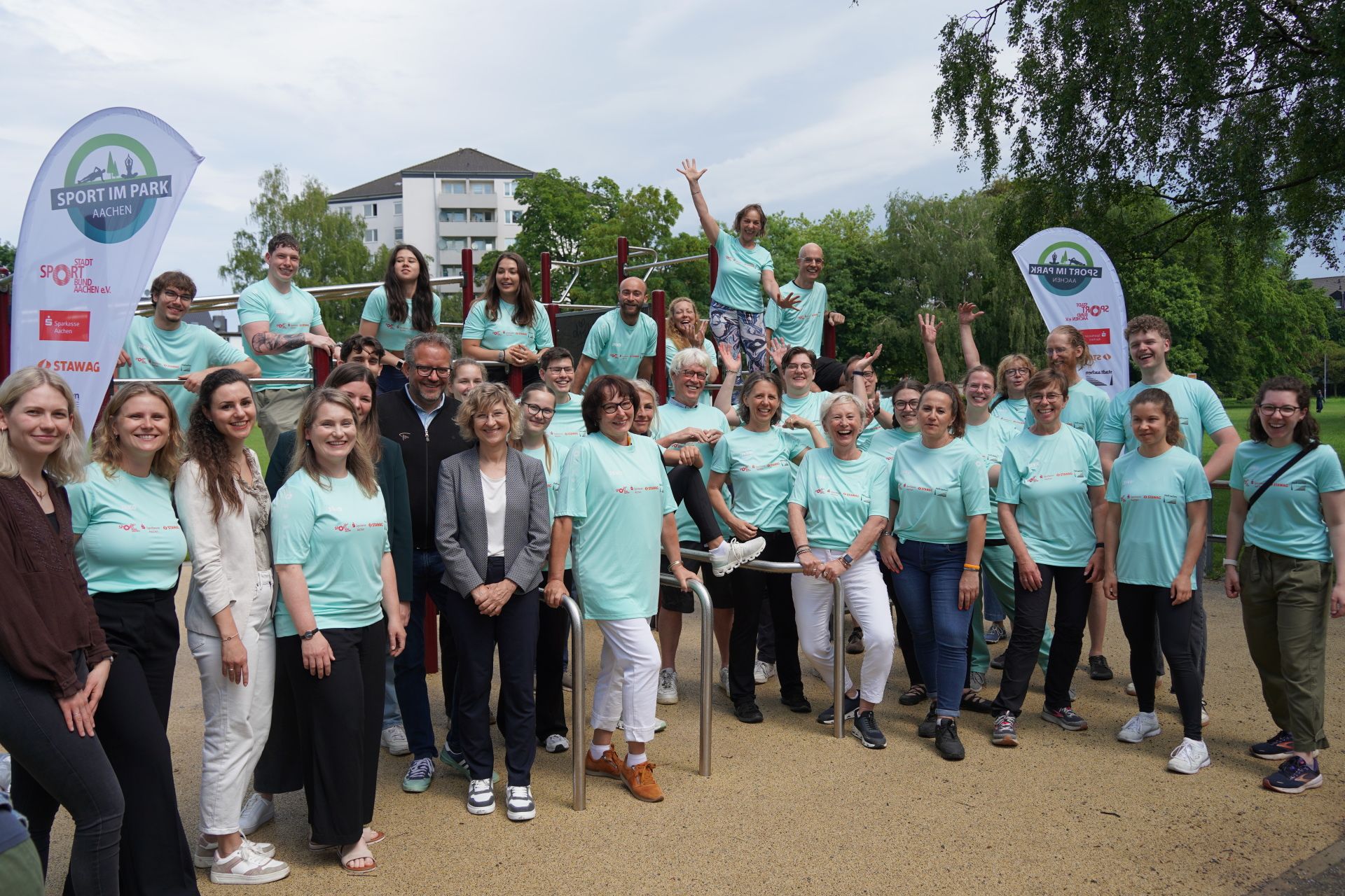 Gruppenfoto beim Pressegespräch zu Sport im Park 2026 in Aachen | Foto: Stadt Aachen, Janne Appel